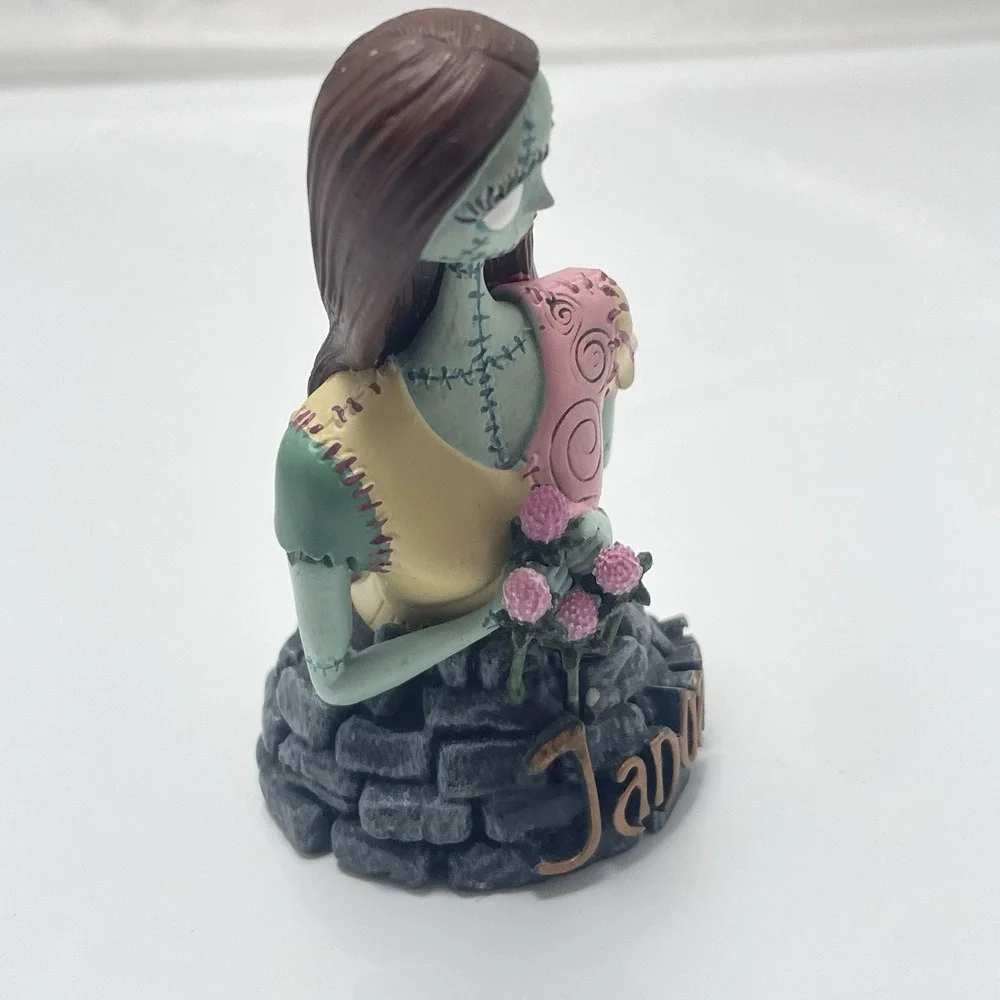 Nightmare‎ Before Christmas Perpetual Calendar Figurine Set of 3 -Damaged Read